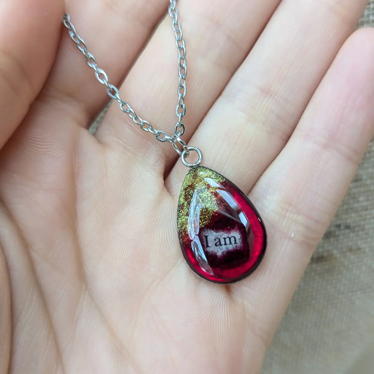 Resin stainless steel pendant necklace red