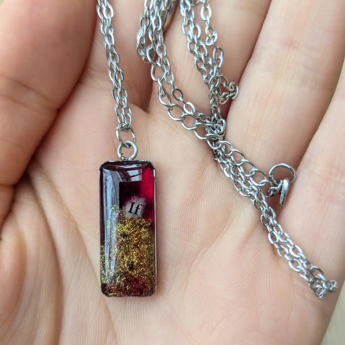 Resin stainless steel pendant necklace red