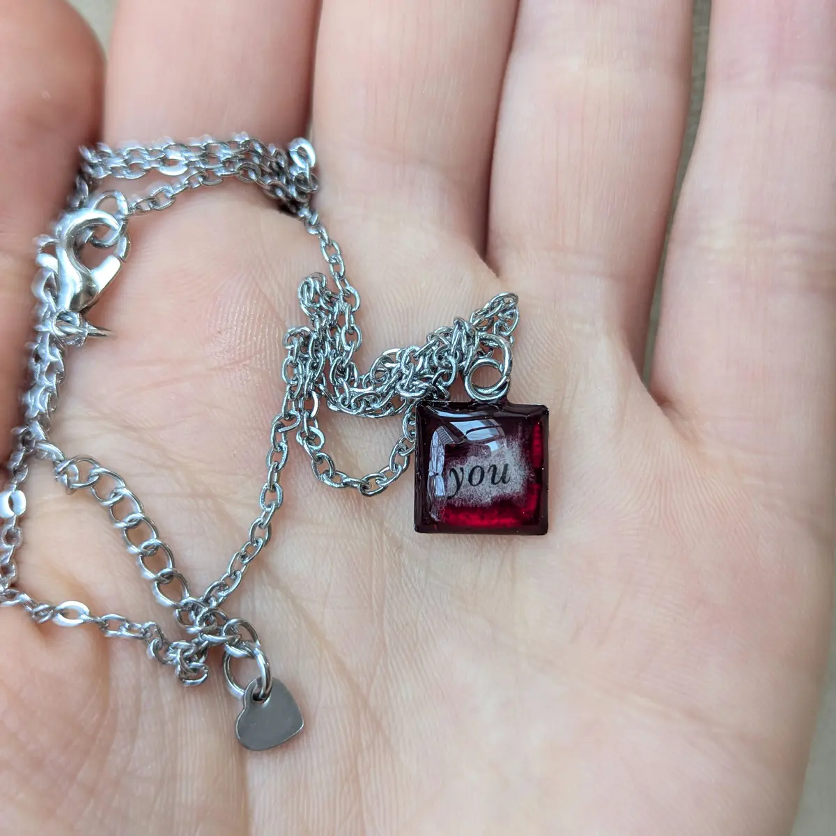 Resin stainless steel pendant necklace red