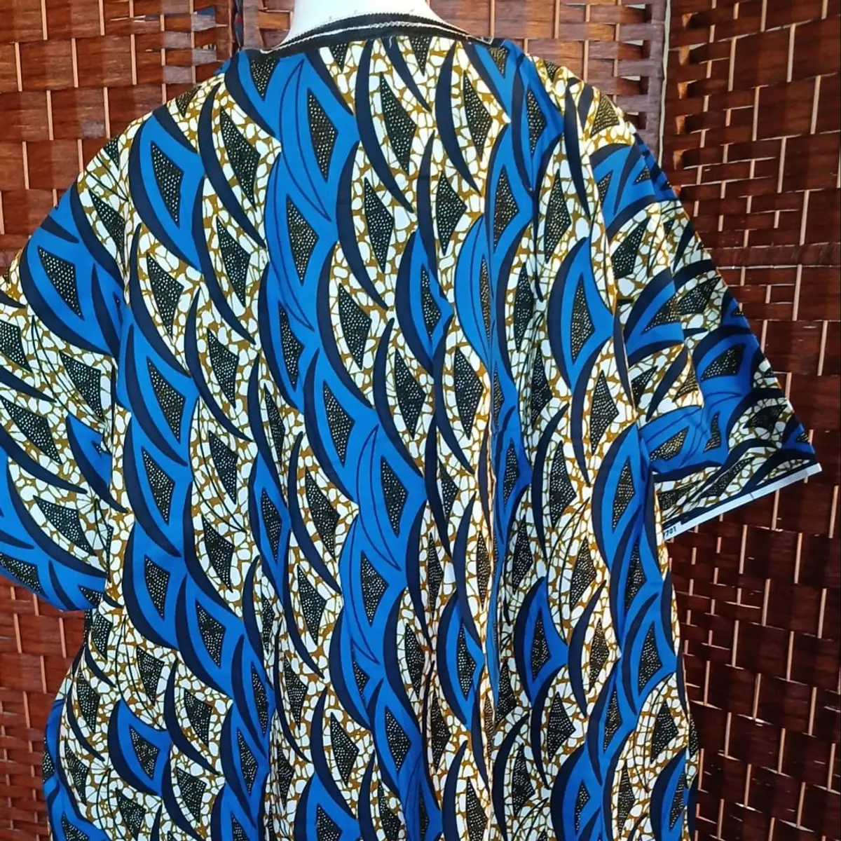 Women African Boubou or dress with embroidery at the front. Unique size, length 140cm and width 115cm