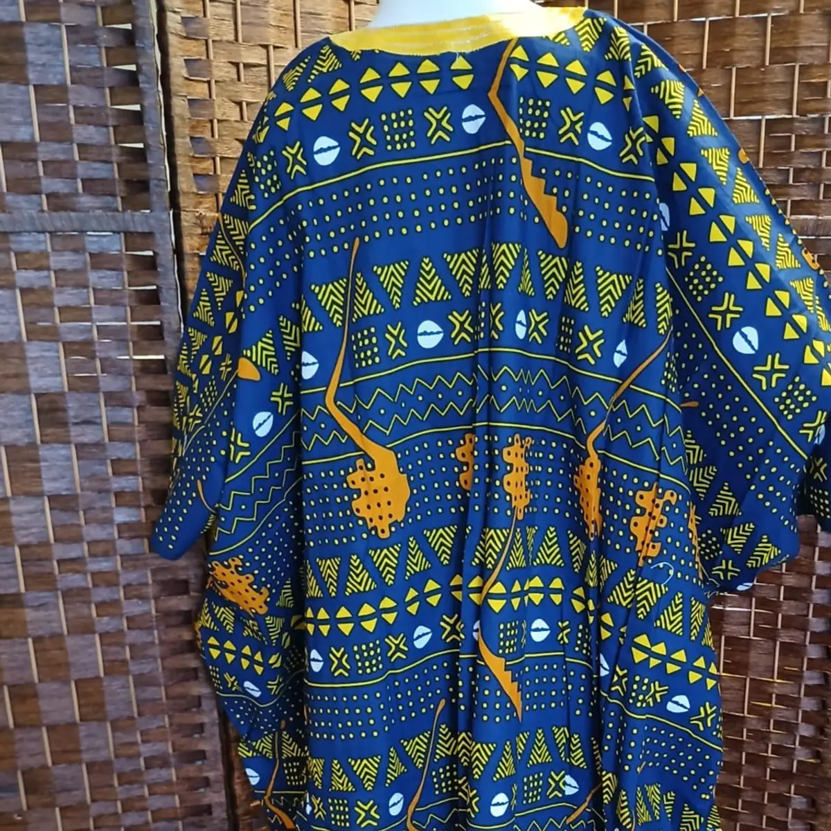 Women African Boubou or dress with embroidery at the front. Unique size, length 140cm and width 115cm