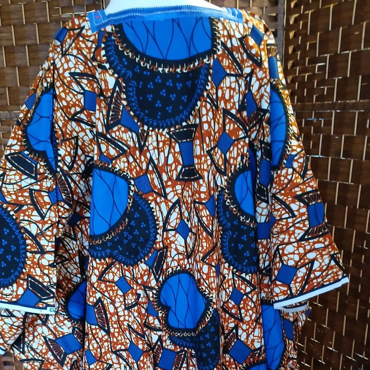 Women African Boubou or dress with embroidery at the front. Unique size, length 140cm and width 115cm