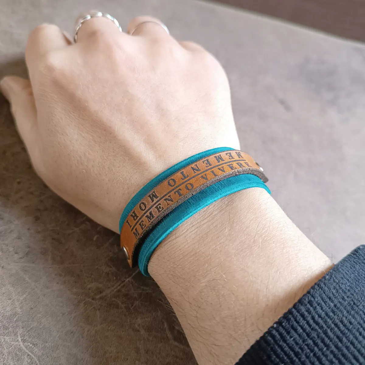 Blue Brown Leather Bracelet reading Memento Mori / Memento Vivere