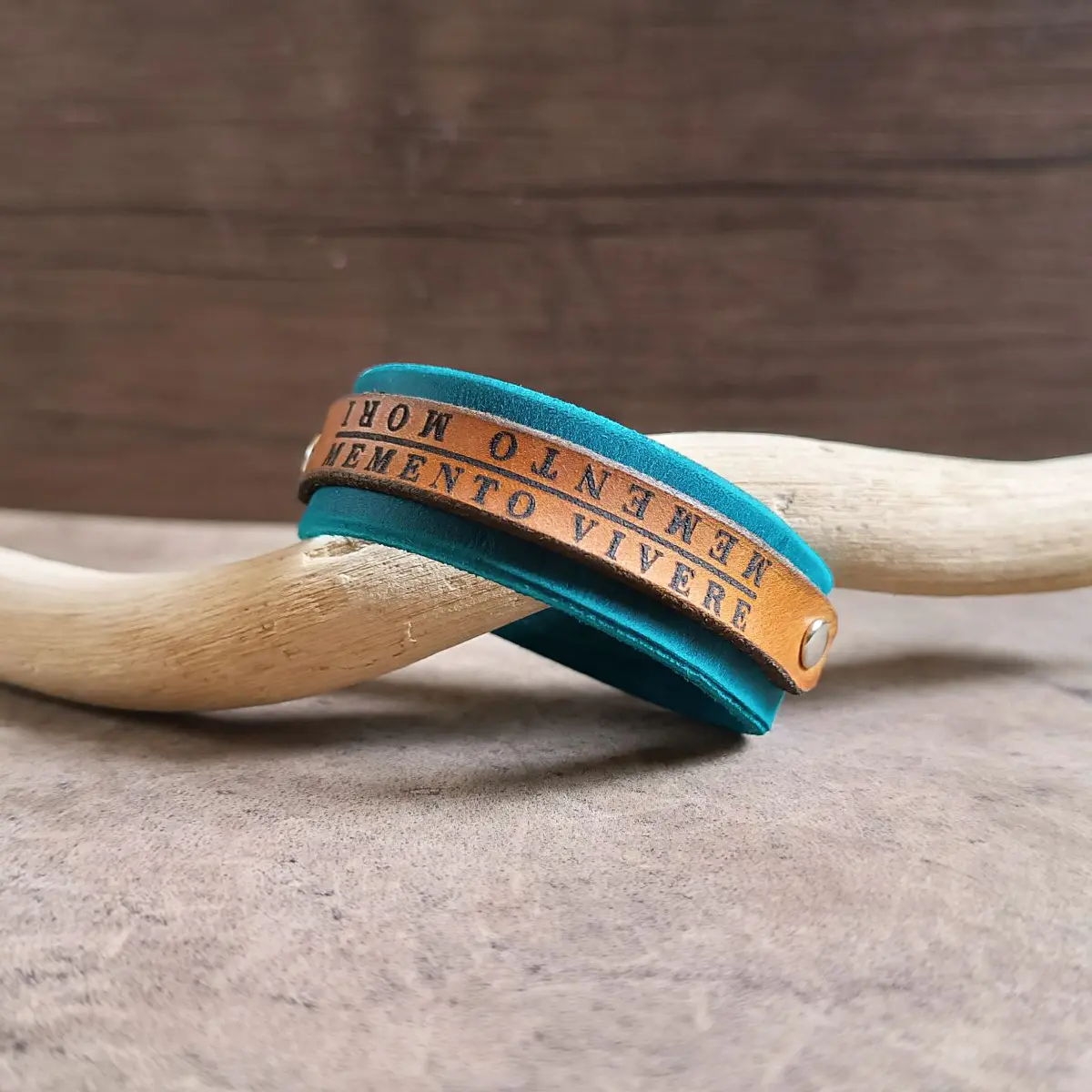 Blue Brown Leather Bracelet reading Memento Mori / Memento Vivere
