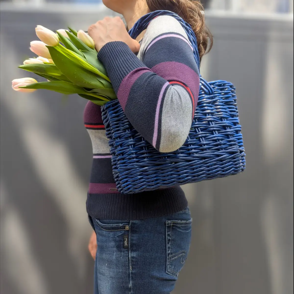 Handbag on a shoulder 