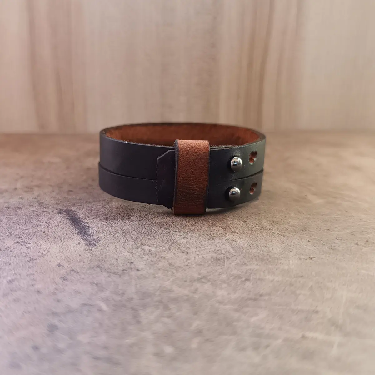Unisex Dark Brown Choker Collar Style Leather Cuff