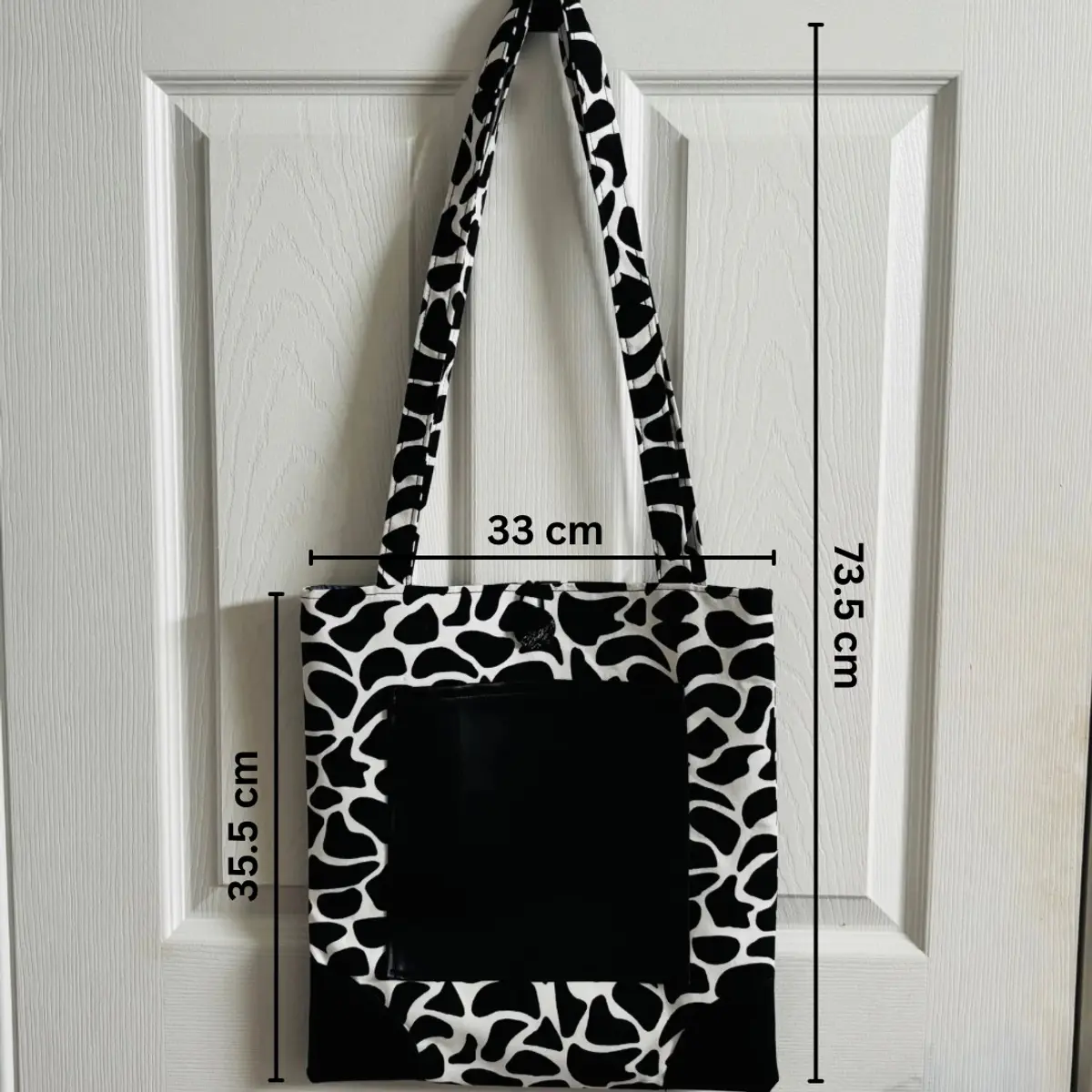 Measurements of this animal print tote bag