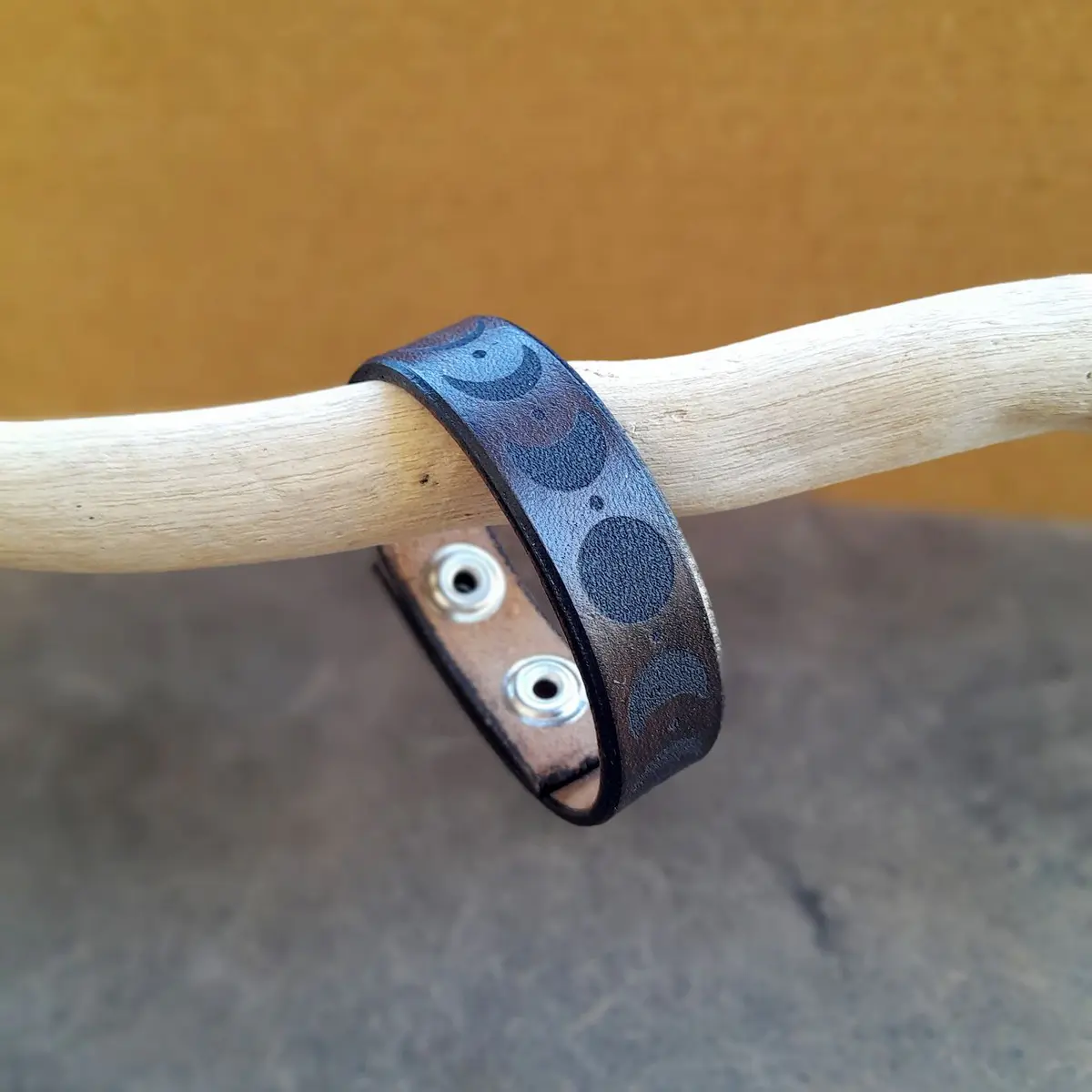 Moon phase leather bracelet main