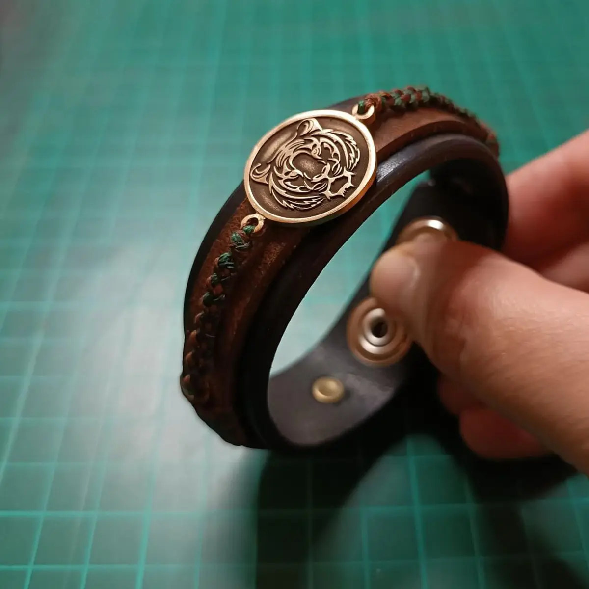 Tiger Bracelet making of
