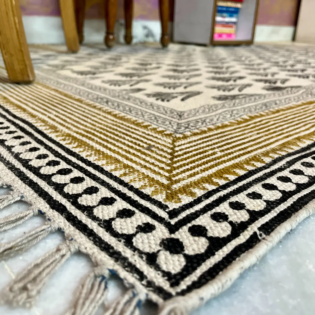 Buy premium handmade cotton rugs from India. Ethically crafted, stylish & perfect for living room and bedroom décor.