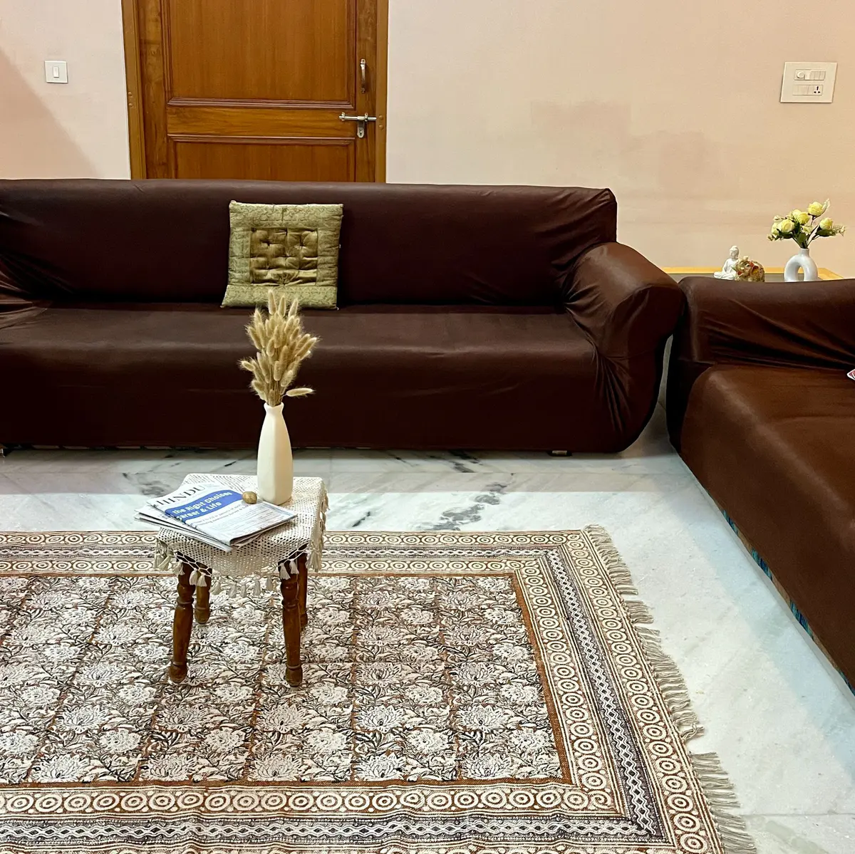 Explore boho handmade Indian rugs in natural cotton. Durable, stylish area rugs for modern and traditional homes.