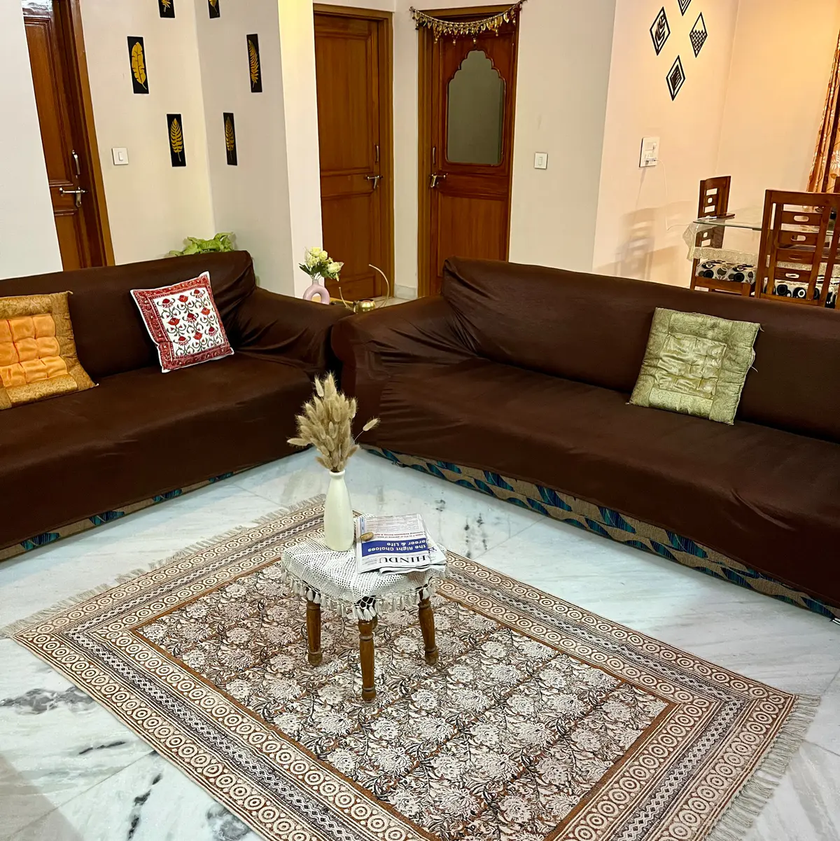 Explore boho handmade Indian rugs in natural cotton. Durable, stylish area rugs for modern and traditional homes.