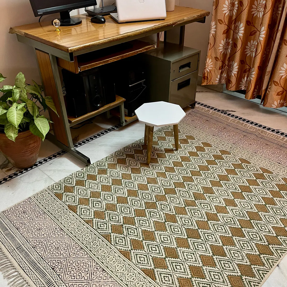 Discover handwoven Indian rugs made from natural cotton. Perfect boho area rugs for living rooms, bedrooms & modern homes.