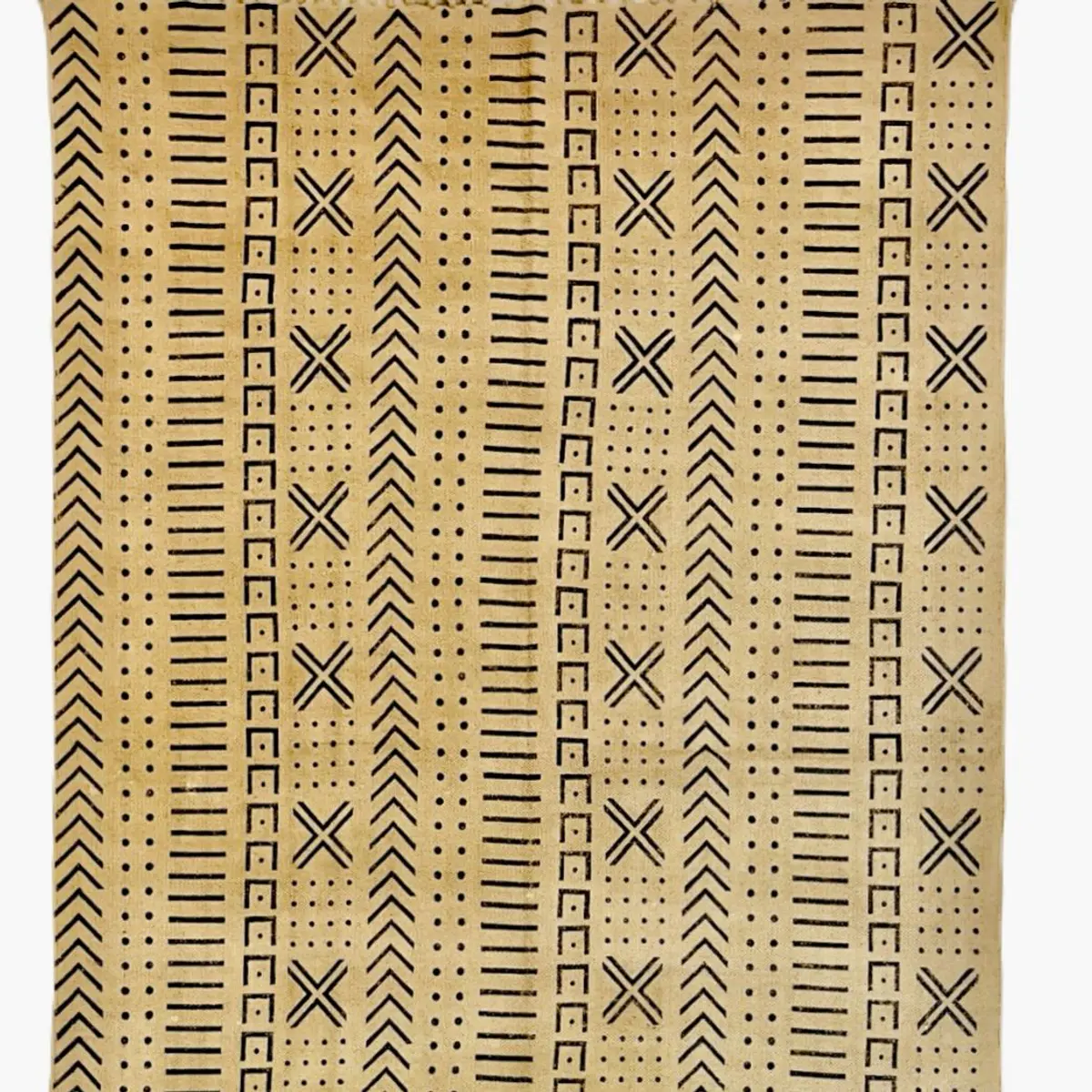 Explore boho handmade Indian rugs in natural cotton. Durable, stylish area rugs for modern and traditional homes.