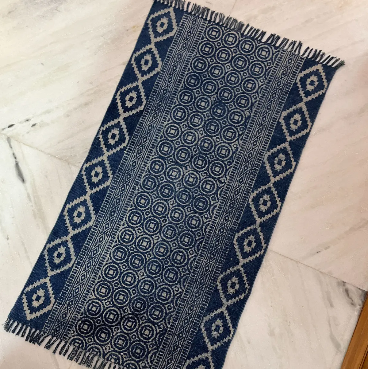 Handcrafted Indian cotton rugs with timeless design. Shop boho area rugs for living room, bedroom & home décor.