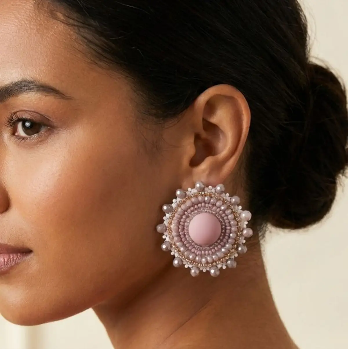 Mauve Earring on Display